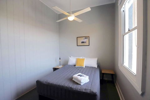 Great Northern Hotel - Holiday Cairns 0