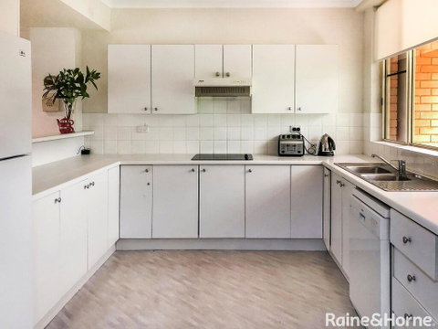 Greenpark #10 - 10/45 Avoca Drive, Avoca Beach - Holiday Cairns 2