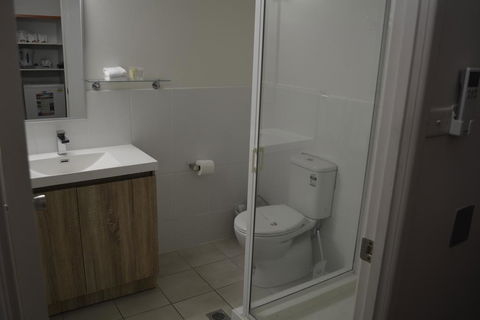 Hampton Villa Motel - Holiday Cairns 3
