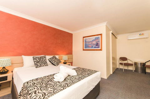 Hampton Villa Motel - Holiday Cairns 0