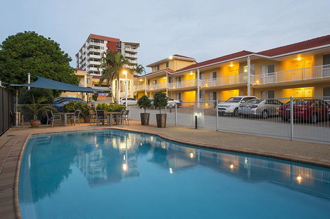 Harbour Sails Motor Inn - Holiday Cairns 0