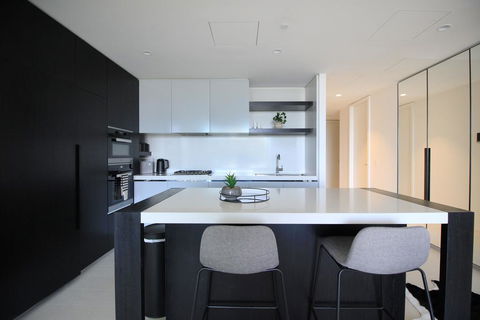 Harbour View Serviced Apartment - Holiday Cairns 2