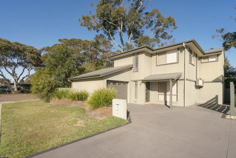 Harmony House - Bateau Bay, NSW - Holiday Cairns 0