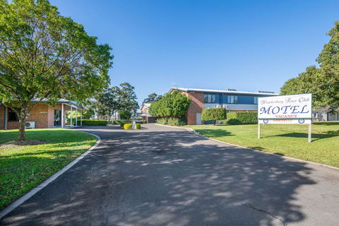 Hawkesbury Race Club Motel - Holiday Cairns 0