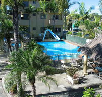 Hawks Nest Accommodation - Holiday Cairns