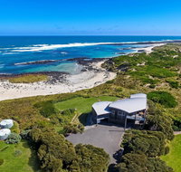 HEARN'S BEACH HOUSE - Holiday Cairns