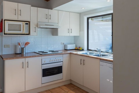 Hermitage Hideaway - Holiday Cairns 1