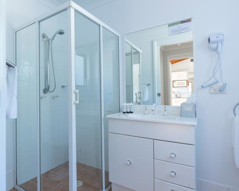 Hermitage Hideaway - Holiday Cairns 3