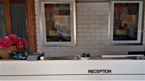 Hibiscus Lakeside Motel - Holiday Cairns 1