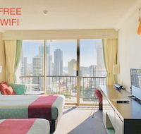 High Floor Twin Share with Ocean View at Surfers Paradise - Hotel Studio - Holiday Cairns