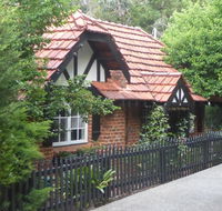 High View Cottage - Holiday Cairns