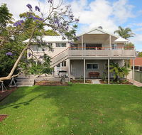 HILLTOP HAVEN in MOLLYMOOK - Holiday Cairns