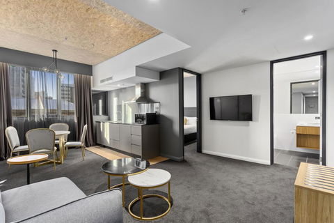Hobart City Apartments - Holiday Cairns 0