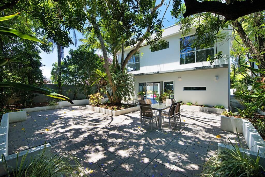 Bundall Dc QLD Holiday Cairns