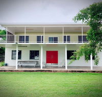 Holiday Rental - Huge House With Beach Views - Holiday Cairns