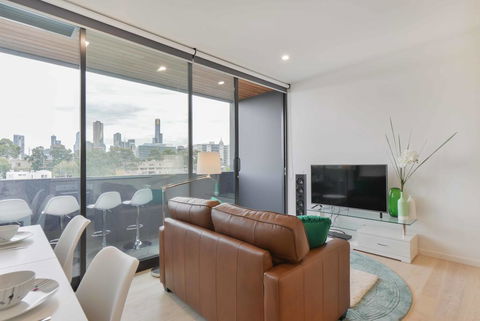 Homely Getaways @ Albert Park - Holiday Cairns 0