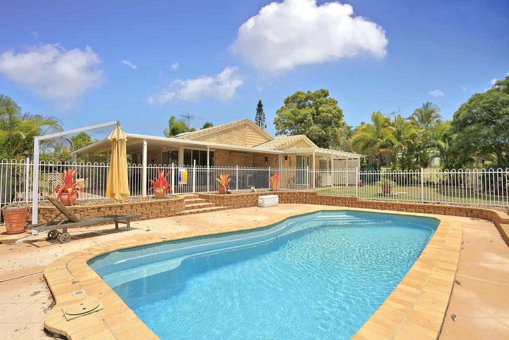 Kingfisher Bay Resort ACT Holiday Cairns