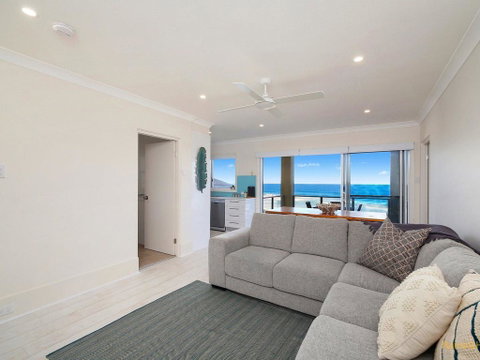 Horizons - 1/99 Ocean View Drive - Holiday Cairns 2