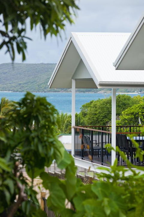 Island Villas & Apartments - Holiday Cairns 3