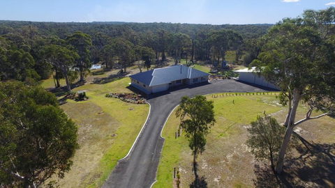 Jervis Bay Country Retreat - Rural Family Retreat! - Holiday Cairns 1