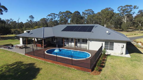 Jervis Bay Country Retreat - Rural Family Retreat! - Holiday Cairns 2