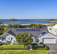 Jetty Beach Splendour Apartment - Holiday Cairns