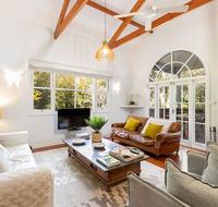 Jetty House - Holiday Cairns