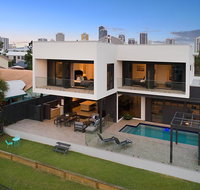 Jewel of Broadbeach - Holiday Cairns