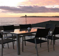 Jones's Beach House - perfect location with views - Holiday Cairns