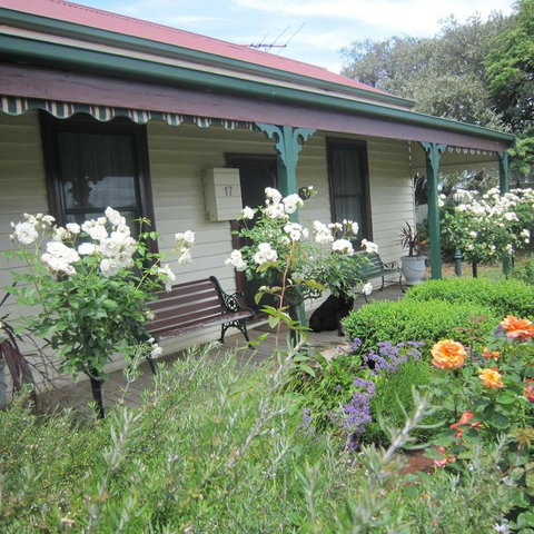 Kaikora Seaside Cottage - Holiday Cairns 3