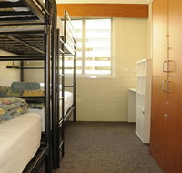 Kangaroo Inn - Holiday Cairns