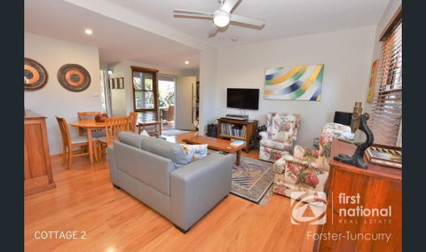 Kauri Cottage - Holiday Cairns 0