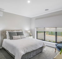 Kennedy House Euroa - Holiday Cairns