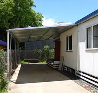 Kenny's Cabin - Holiday Cairns