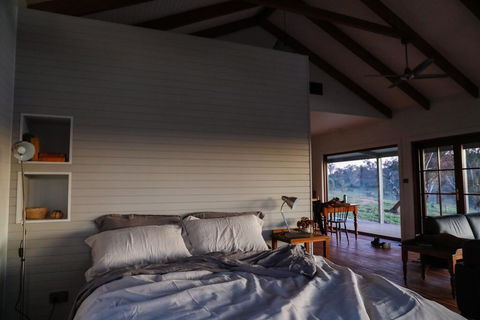 Kestrel Nest EcoHut - Holiday Cairns 2