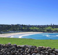 Kiama Beach Cottage at Easts Beach - Holiday Cairns