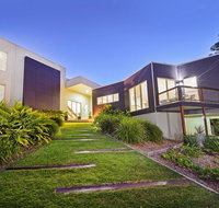 Kilala - executive home - Holiday Cairns
