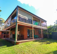 Kingfisher LakeHouse - Holiday Cairns