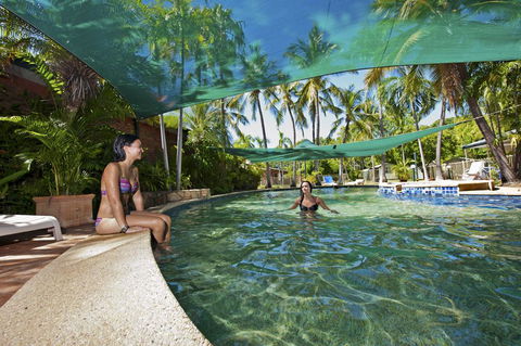 Knotts Crossing Resort - Holiday Cairns 0