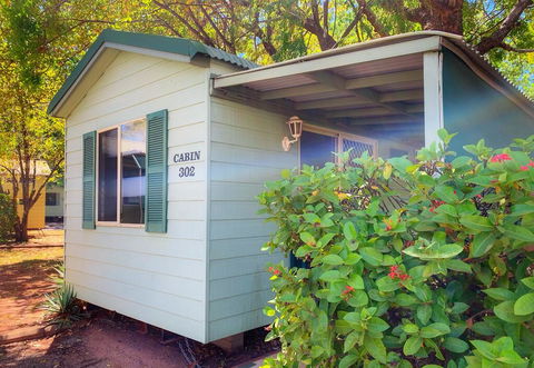 Knotts Crossing Resort - Holiday Cairns 2