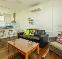 Kooyong Apartment 2 - Holiday Cairns