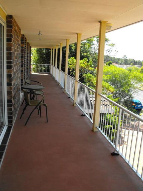 KULAROO HOUSE - Holiday Cairns 3