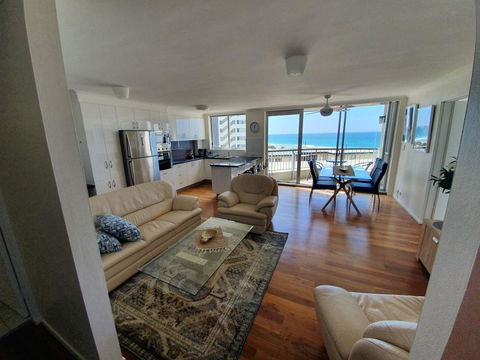 Kupari Surfers Paradise - Holiday Cairns 0