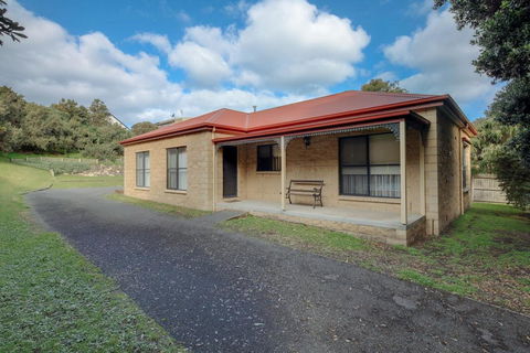 Kurrawa - Near East Beach - Holiday Cairns 0