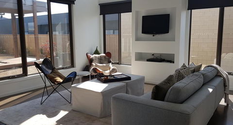 Laguna - Holiday Cairns 1