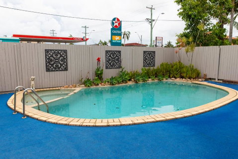 Lantern Motor Inn - Holiday Cairns 1