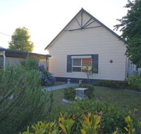 Large 6-Bedroom House with Wifi  Netflix Close to Singleton CBD Hunter Valley - Holiday Cairns