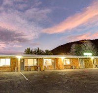 Laurieton Hotel - Holiday Cairns