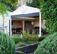 Linfield Cottage - Holiday Cairns