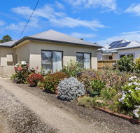Linsdale - Holiday Cairns
